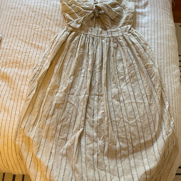 Striped midi dress with front tie - Picture 3 of 6